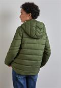 Kurze Steppjacke winter moss green