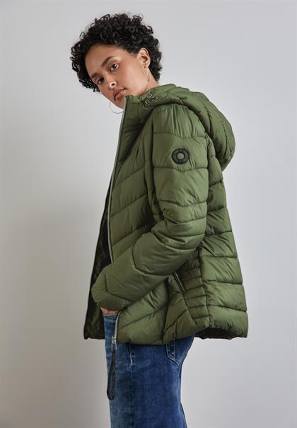 Kurze Steppjacke winter moss green