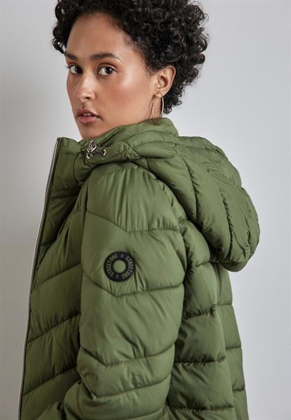 Kurze Steppjacke winter moss green