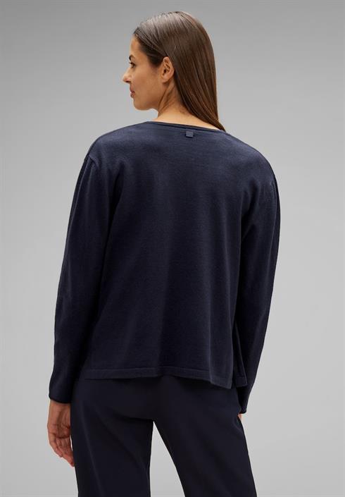 kurze-strickjacke-deep-blue