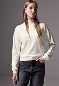 Kurzer Strickpullover lucid white