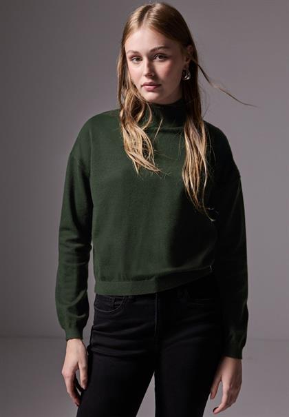 Kurzer Strickpullover oil green
