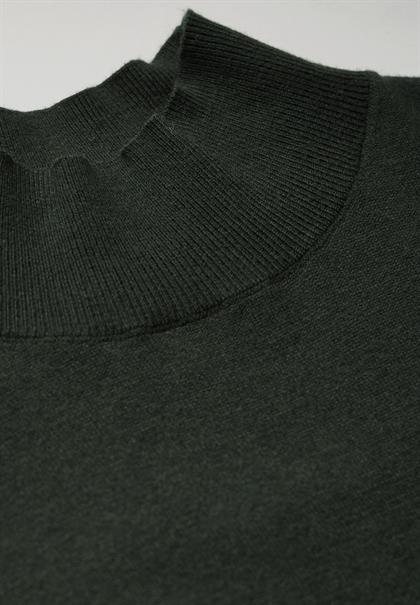 Kurzer Strickpullover oil green