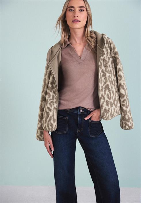 kuschelige-hoodie-jacke-light-terra-mocha