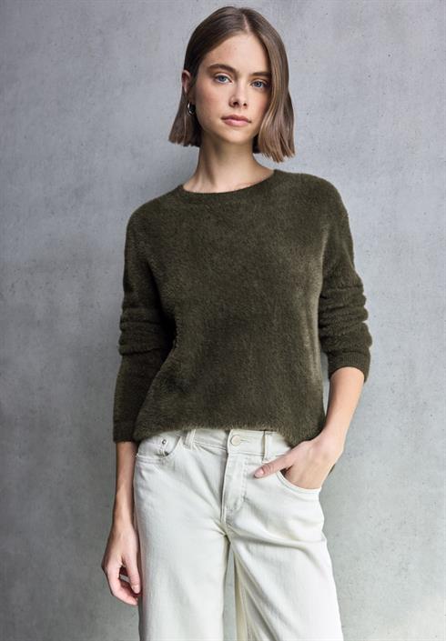 kuscheliger-rundhalspullover-hollow-green