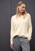Kuscheliger V-Neck Pullover soft beige