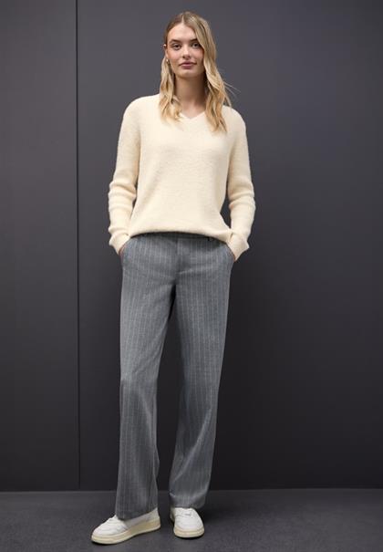 Kuscheliger V-Neck Pullover soft beige