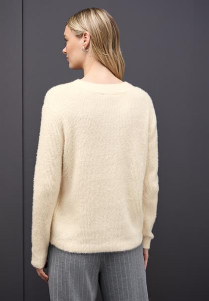 Kuscheliger V-Neck Pullover soft beige