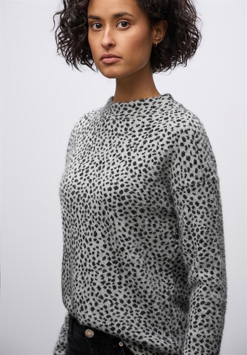 kuscheliges-leo-shirt-black