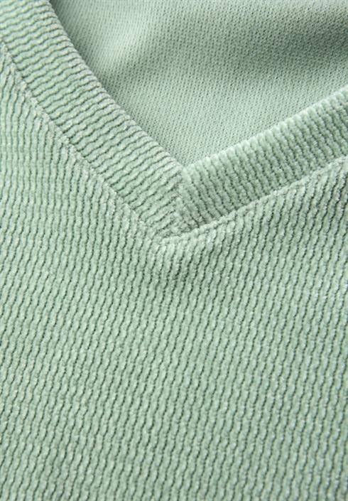 kuscheliges-v-neck-shirt-serene-green
