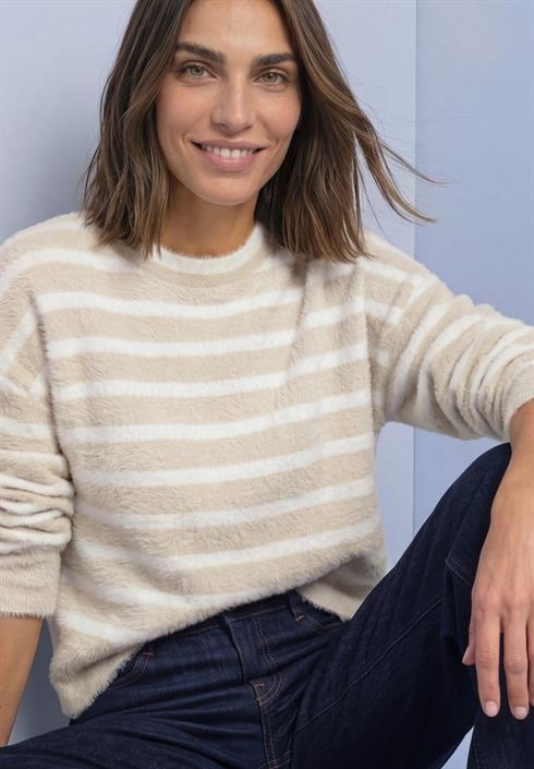langarm-pullover-mit-rundhals-und-streifen-clay-sand