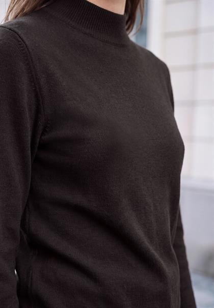 Langarm Pullover mit Turtle Neck charred brown