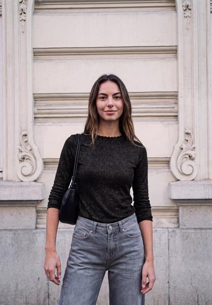 Langarm Shirt mit Rundhals und Rüschen black