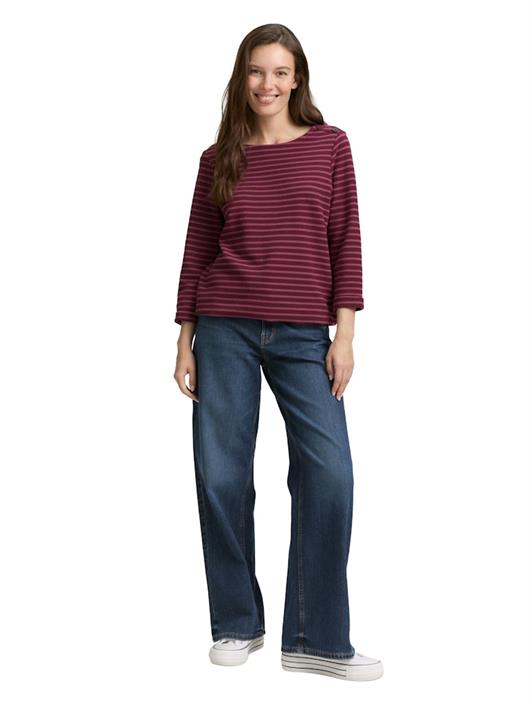 langarmshirt-mit-knopf-details-oxblood-red-stripe