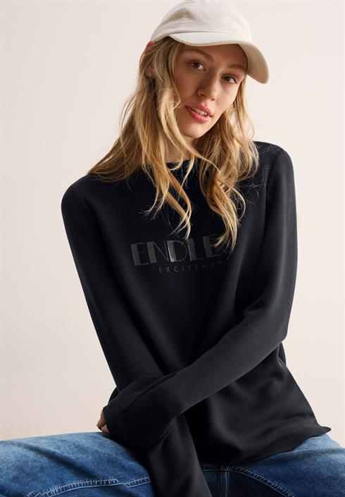 langarmshirt-mit-wording-black