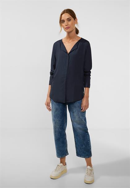 Lange Bluse in Unifarbe deep blue