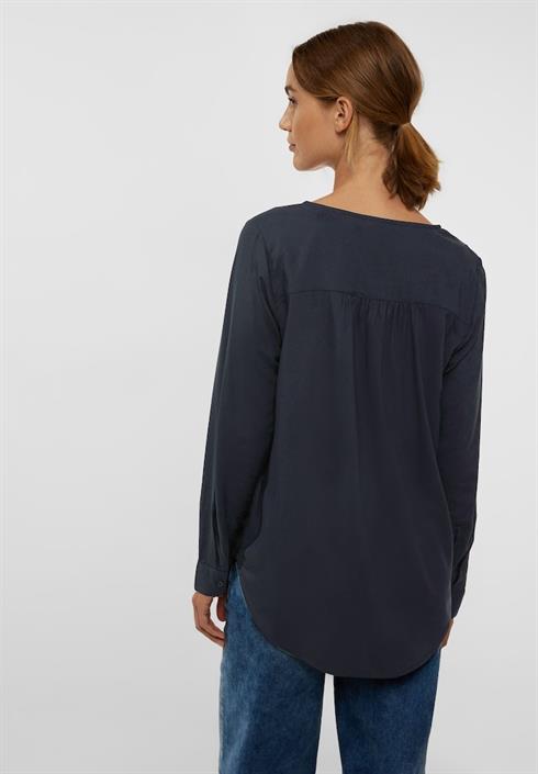 lange-bluse-in-unifarbe-deep-blue