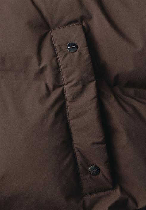 lange-jacke-mit-kapuze-und-steppmuster-auburn-brown