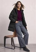 Lange Jacke mit Kapuze und Steppmuster black