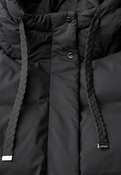 Lange Jacke mit Kapuze und Steppmuster black