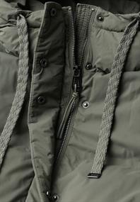 Lange Jacke mit Kapuze und Steppmuster somber green