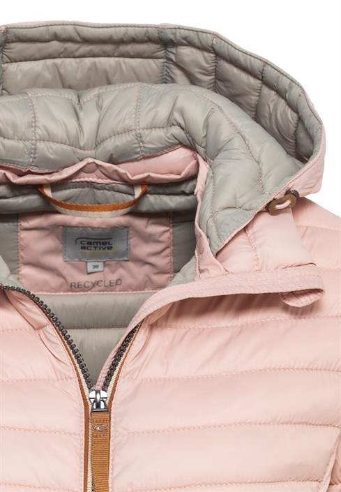 lange-steppjacke-mit-abnehmbarer-kapuze-rose