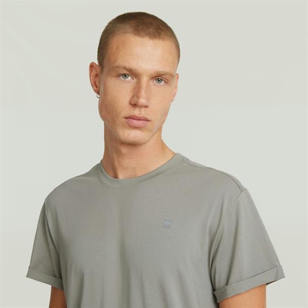 Lash r t s\s wild dove