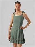 laurel wreath