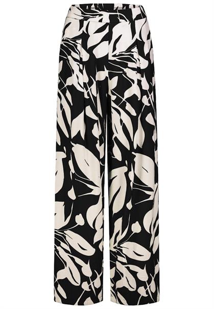 leaves: black-nude beige