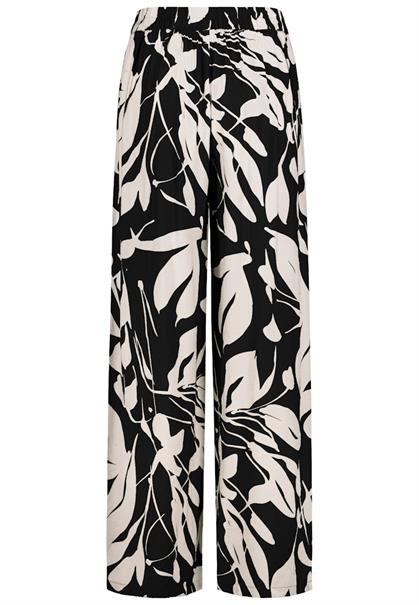 leaves: black-nude beige