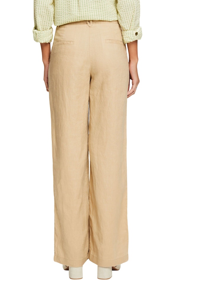 leinenhose-mit-gürtel-und-weitem-bein-beige