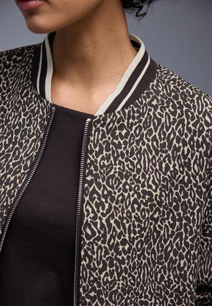 Leo Blouson molten earth