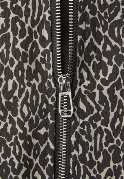 Leo Blouson molten earth