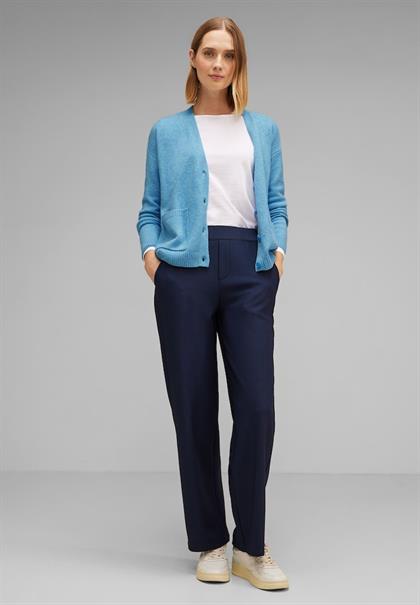 light aquamarine blue mel.