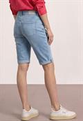 light blue authentic wash