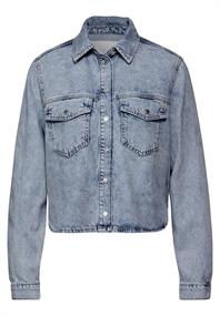 light blue authentic wash