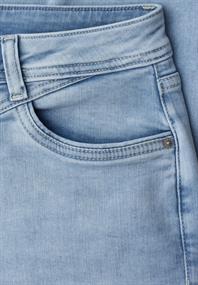 light blue authentic wash