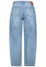 light blue denim: l181