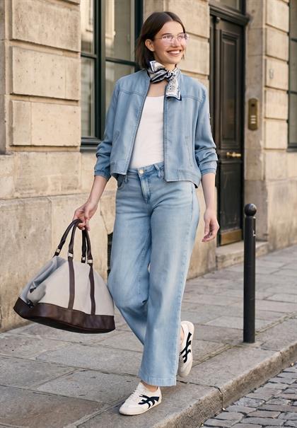 light blue soft wash