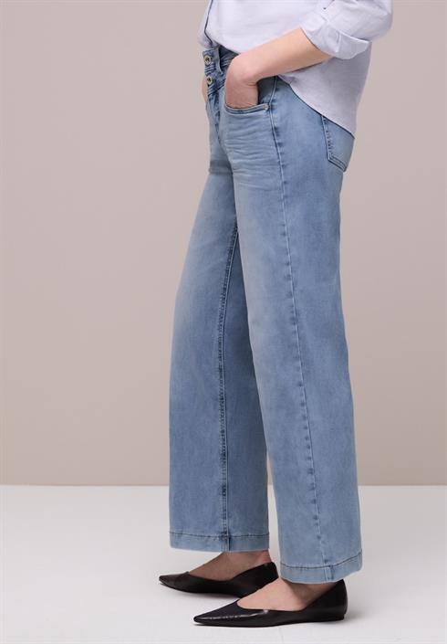 light-blue-wash