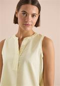 light buttermilk yellow