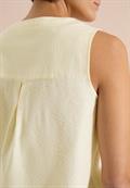 light buttermilk yellow
