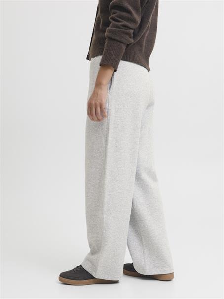 light grey melange