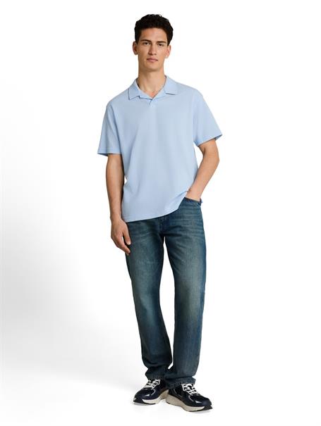 light metal blue
