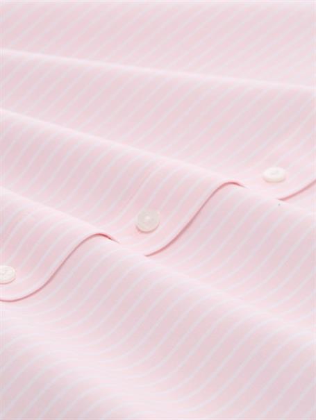 light pastel pink stripe