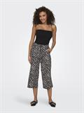 lockere Culotte pumice stone