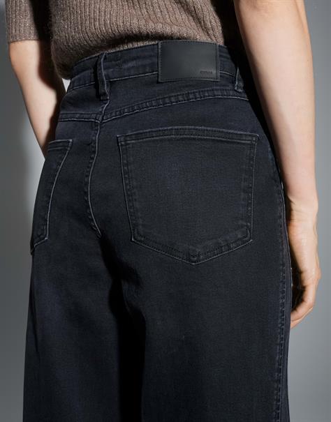 Lolah edgy dark cosmic grey