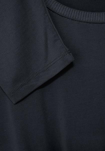 Longshirt in Seidenoptik black