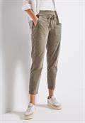 Loose Fit Cordhose bark brown