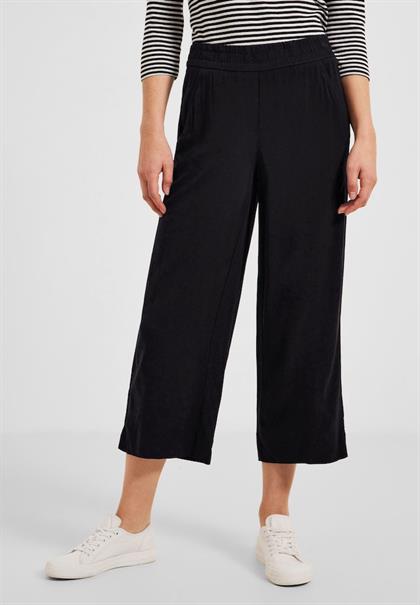 Loose Fit Hose black